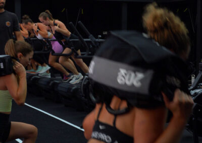 Sandbag Lunges beim HRYOX Training